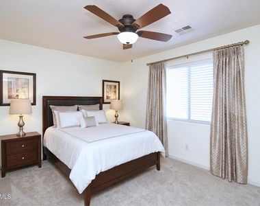 9321 W Hillcrest Place - Photo Thumbnail 10