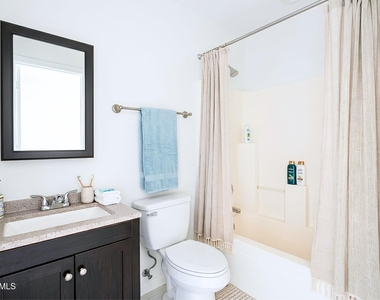 9321 W Hillcrest Place - Photo Thumbnail 9