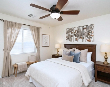 9321 W Hillcrest Place - Photo Thumbnail 8