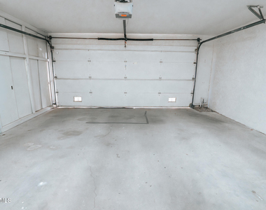 5100 N Miller Road - Photo Thumbnail 28