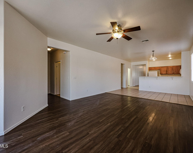 6307 S 69th Glen - Photo Thumbnail 4