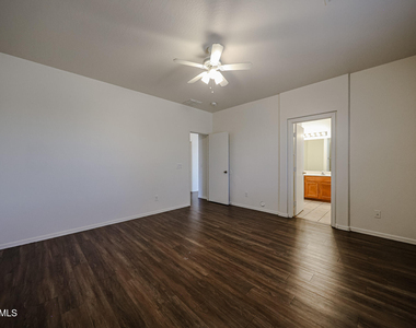 6307 S 69th Glen - Photo Thumbnail 14