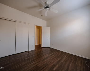 6307 S 69th Glen - Photo Thumbnail 17