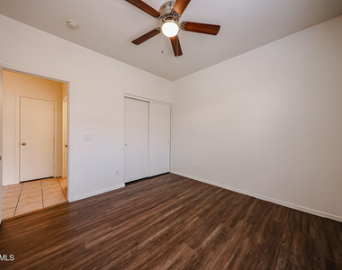 6307 S 69th Glen - Photo Thumbnail 23