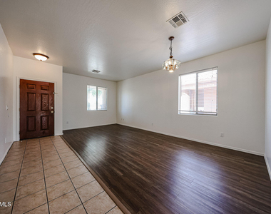 6307 S 69th Glen - Photo Thumbnail 13