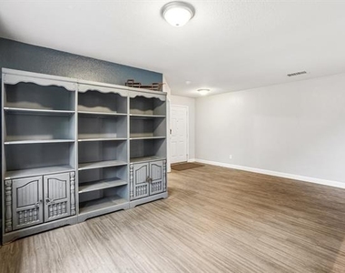 1220 Mockingbird Drive - Photo Thumbnail 19