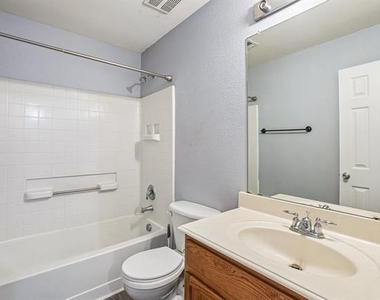 1220 Mockingbird Drive - Photo Thumbnail 37