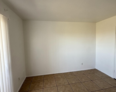 12123 W Bell Road - Photo Thumbnail 30
