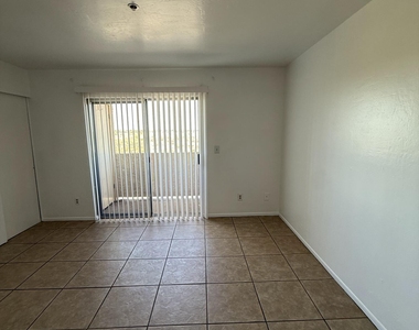 12123 W Bell Road - Photo Thumbnail 25