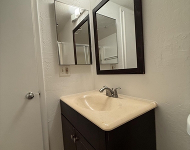 12123 W Bell Road - Photo Thumbnail 15