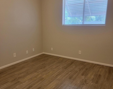 204 N Standage Street - Photo Thumbnail 21