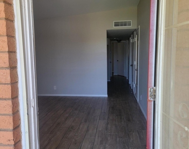 204 N Standage Street - Photo Thumbnail 5