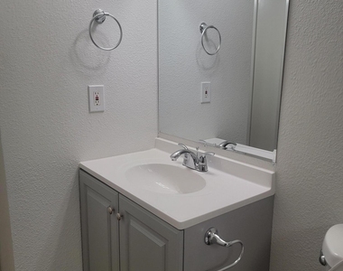 204 N Standage Street - Photo Thumbnail 25