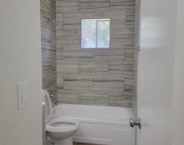 204 N Standage Street - Photo Thumbnail 23