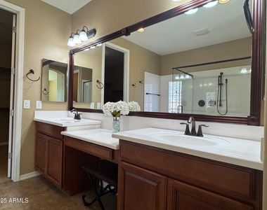 135 W Yellow Wood Avenue - Photo Thumbnail 11