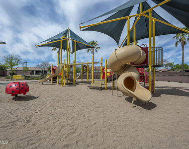 135 W Yellow Wood Avenue - Photo Thumbnail 31