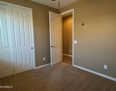 135 W Yellow Wood Avenue - Photo Thumbnail 15