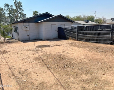 2726 E Willetta Street - Photo Thumbnail 11