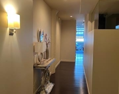 2600 W 7th Street - Photo Thumbnail 4