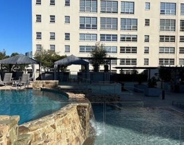 2600 W 7th Street - Photo Thumbnail 19