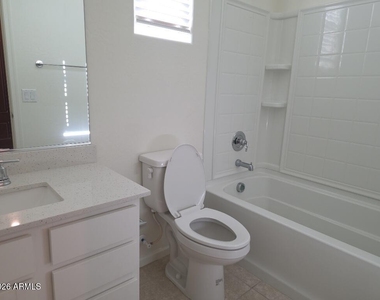 19729 W Washington Street - Photo Thumbnail 10