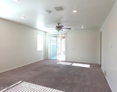 19729 W Washington Street - Photo Thumbnail 4