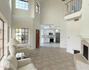 19907 N Denaro Drive - Photo Thumbnail 14