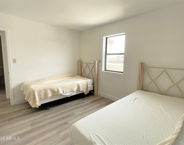 19907 N Denaro Drive - Photo Thumbnail 26