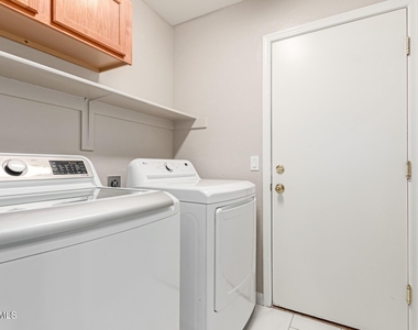 16523 W Saguaro Lane - Photo Thumbnail 13