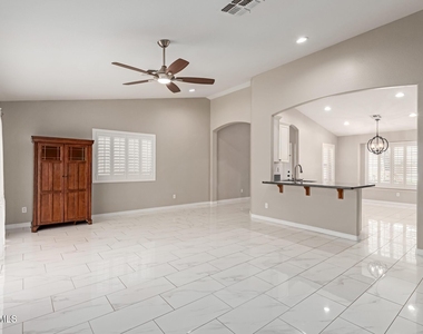 16523 W Saguaro Lane - Photo Thumbnail 2
