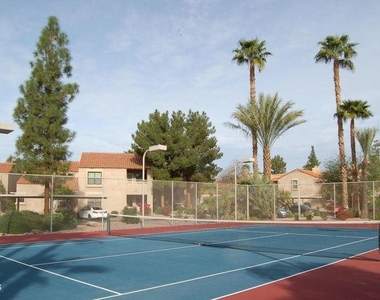 8787 E Mountain View Road - Photo Thumbnail 16