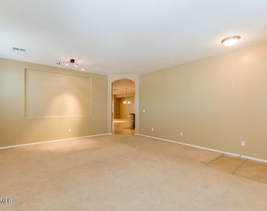 6113 S 44th Lane - Photo Thumbnail 1