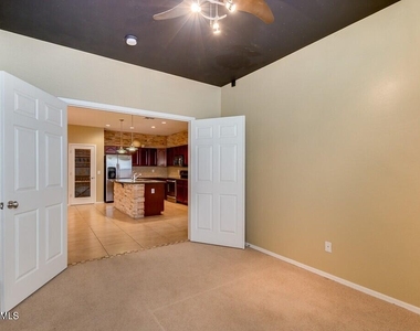 6113 S 44th Lane - Photo Thumbnail 13