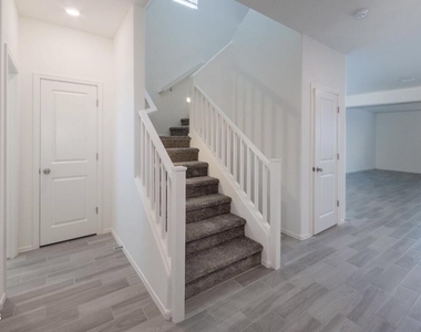 7243 N 125th Drive - Photo Thumbnail 14