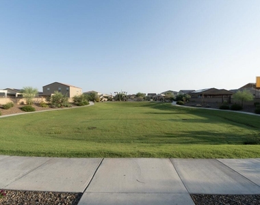 7243 N 125th Drive - Photo Thumbnail 40