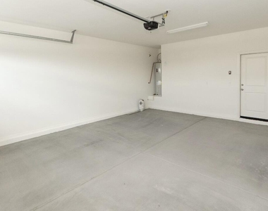 7243 N 125th Drive - Photo Thumbnail 24