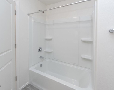 7243 N 125th Drive - Photo Thumbnail 16