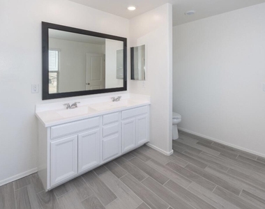 7243 N 125th Drive - Photo Thumbnail 34