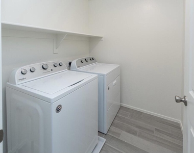 7243 N 125th Drive - Photo Thumbnail 27
