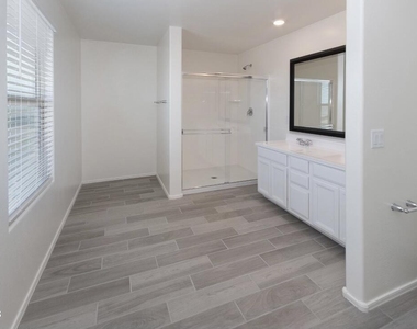 7243 N 125th Drive - Photo Thumbnail 36