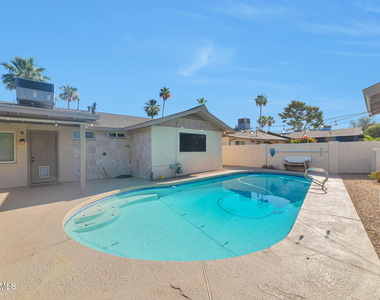 8737 E Plaza Avenue - Photo Thumbnail 4