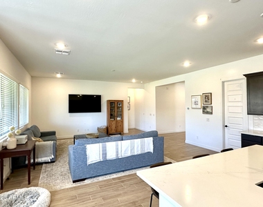 3718 E Gold Mountain Avenue - Photo Thumbnail 24