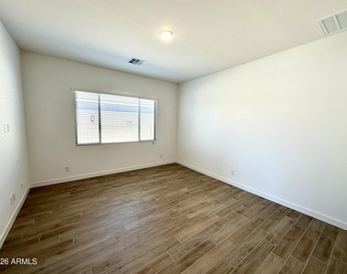 3718 E Gold Mountain Avenue - Photo Thumbnail 29