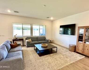3718 E Gold Mountain Avenue - Photo Thumbnail 12