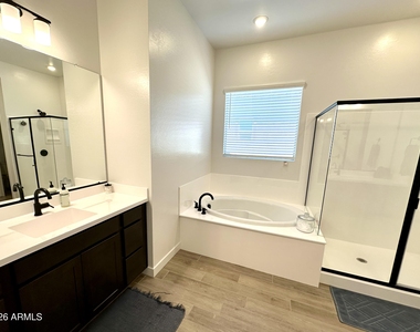 3718 E Gold Mountain Avenue - Photo Thumbnail 18