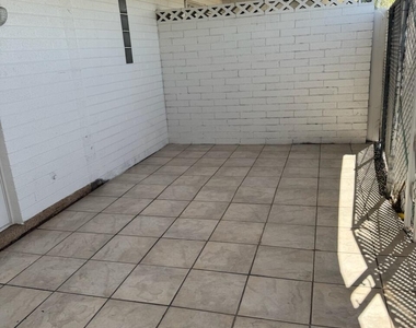 2338 N 52nd Street - Photo Thumbnail 14