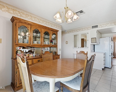 9807 W Mockingbird Drive - Photo Thumbnail 15