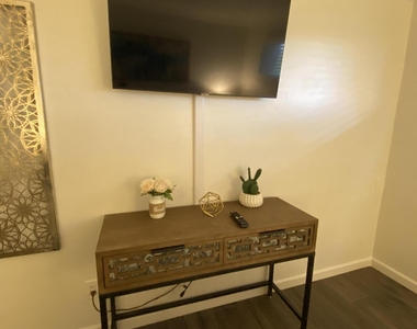 4224 N 12th Street - Photo Thumbnail 8