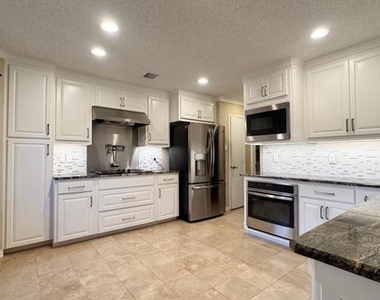 6606 Cliffwood Court - Photo Thumbnail 18