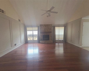 6606 Cliffwood Court - Photo Thumbnail 7